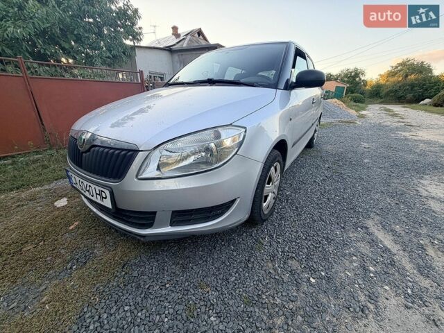 Сірий Шкода Фабія, об'ємом двигуна 1.2 л та пробігом 110 тис. км за 4300 $, фото 4 на Automoto.ua