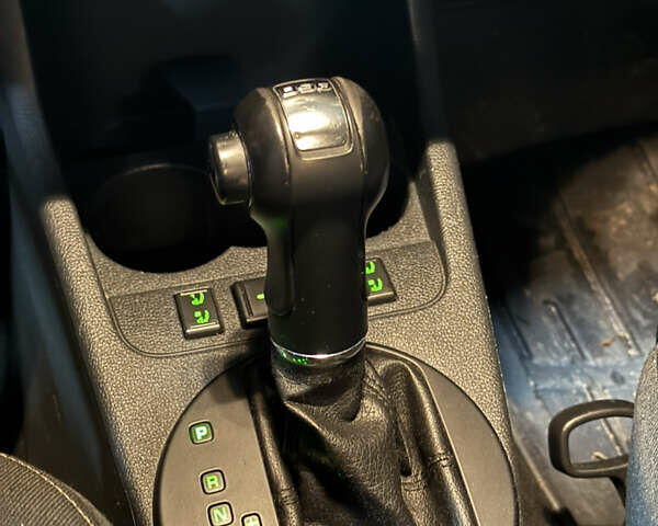 Сірий Шкода Фабія, об'ємом двигуна 1.4 л та пробігом 219 тис. км за 8600 $, фото 10 на Automoto.ua