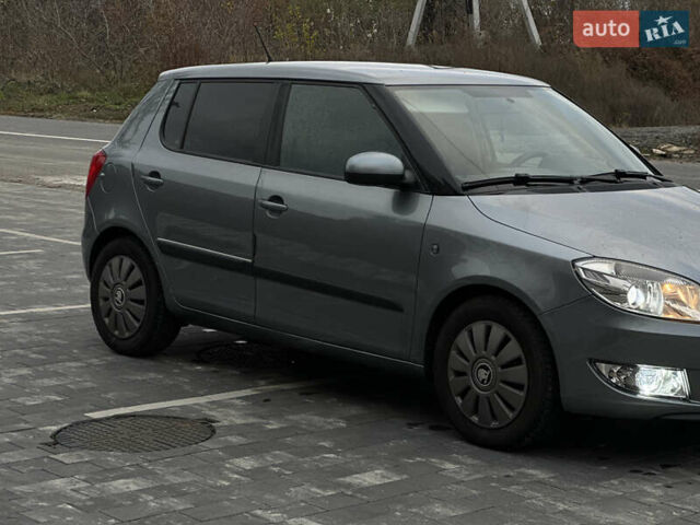 Серый Шкода Фабия, объемом двигателя 1.2 л и пробегом 248 тыс. км за 5700 $, фото 3 на Automoto.ua
