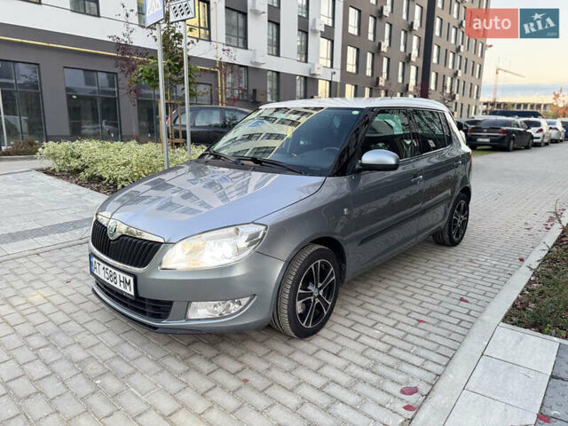 Шкода Фабия 2012 в Львове на Automoto.ua Серый Шкода Фабия, объемом двигателя 1.2 л и пробегом 83 тыс. км за 8199 $, фото 2 на Automoto.ua