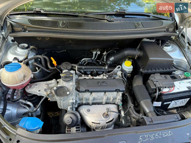Сірий Шкода Фабія, об'ємом двигуна 1.2 л та пробігом 184 тис. км за 4800 $, фото 16 на Automoto.ua