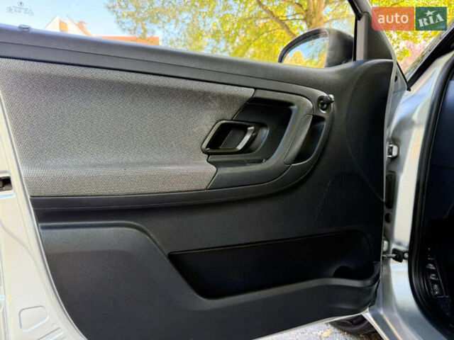 Сірий Шкода Фабія, об'ємом двигуна 1.2 л та пробігом 184 тис. км за 4800 $, фото 11 на Automoto.ua