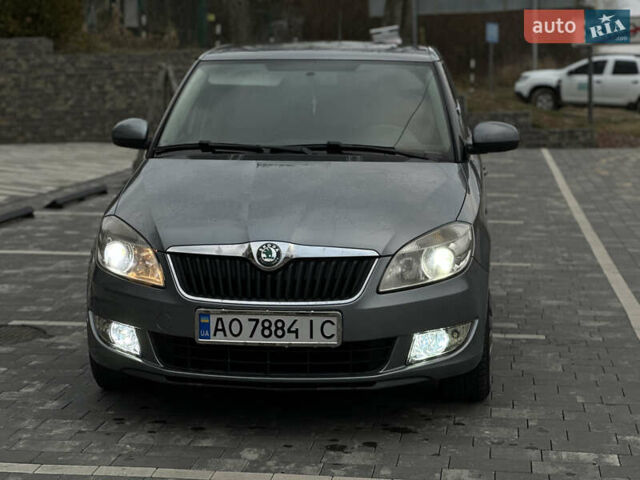 Серый Шкода Фабия, объемом двигателя 1.2 л и пробегом 248 тыс. км за 5700 $, фото 1 на Automoto.ua