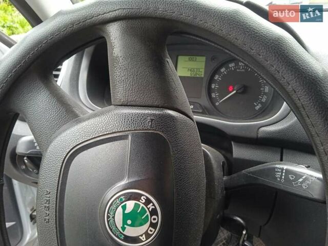 Шкода Фабия 2012 в Мене на Automoto.ua Серый Шкода Фабия, объемом двигателя 1.2 л и пробегом 146 тыс. км за 5300 $, фото 11 на Automoto.ua