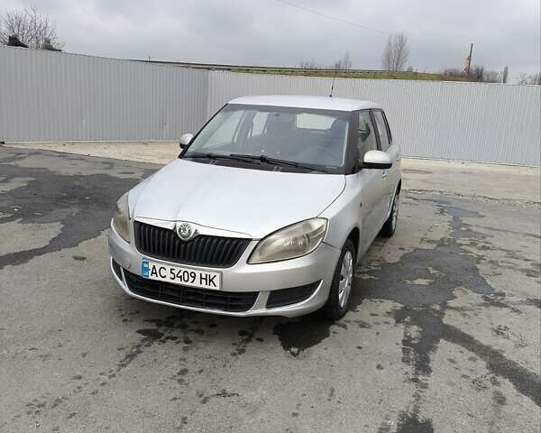Сірий Шкода Фабія, об'ємом двигуна 1.4 л та пробігом 333 тис. км за 3800 $, фото 11 на Automoto.ua
