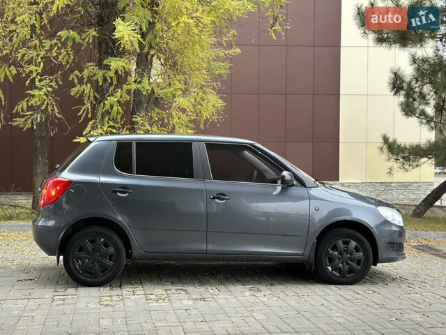 Сірий Шкода Фабія, об'ємом двигуна 1.2 л та пробігом 151 тис. км за 5700 $, фото 5 на Automoto.ua