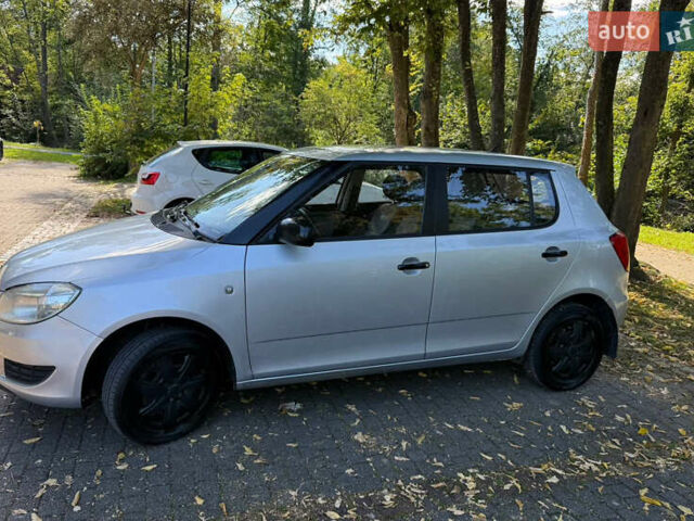 Сірий Шкода Фабія, об'ємом двигуна 1.2 л та пробігом 184 тис. км за 4800 $, фото 20 на Automoto.ua