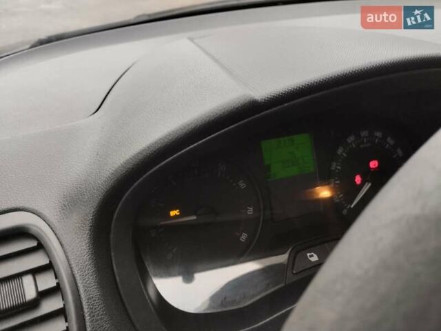 Серый Шкода Фабия, объемом двигателя 1.2 л и пробегом 203 тыс. км за 5900 $, фото 1 на Automoto.ua