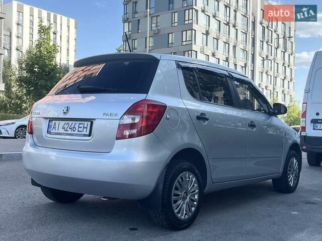 Серый Шкода Фабия, объемом двигателя 1.2 л и пробегом 239 тыс. км за 4999 $, фото 4 на Automoto.ua