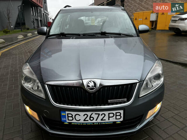 Сірий Шкода Фабія, об'ємом двигуна 1.2 л та пробігом 325 тис. км за 5600 $, фото 2 на Automoto.ua