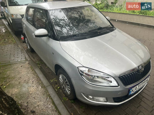 Серый Шкода Фабия, объемом двигателя 1.39 л и пробегом 233 тыс. км за 6800 $, фото 7 на Automoto.ua
