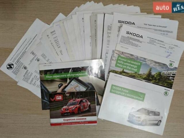 Серый Шкода Фабия, объемом двигателя 1.39 л и пробегом 183 тыс. км за 7200 $, фото 3 на Automoto.ua