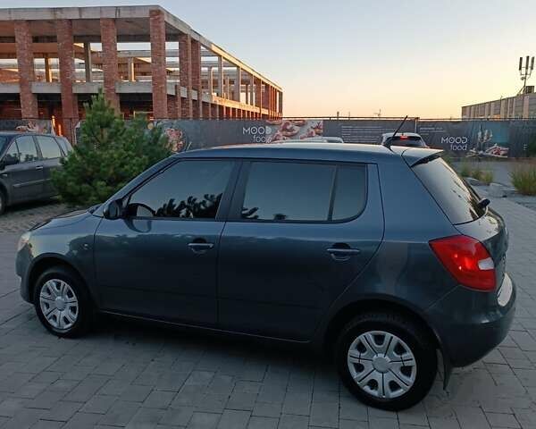 Сірий Шкода Фабія, об'ємом двигуна 1.39 л та пробігом 108 тис. км за 6800 $, фото 12 на Automoto.ua