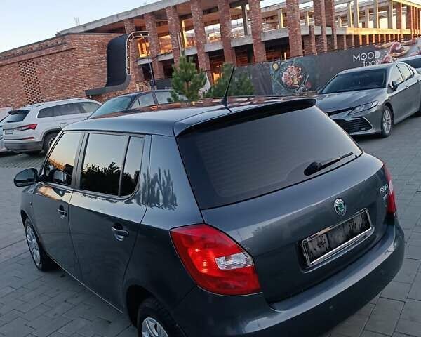 Сірий Шкода Фабія, об'ємом двигуна 1.39 л та пробігом 108 тис. км за 6800 $, фото 9 на Automoto.ua