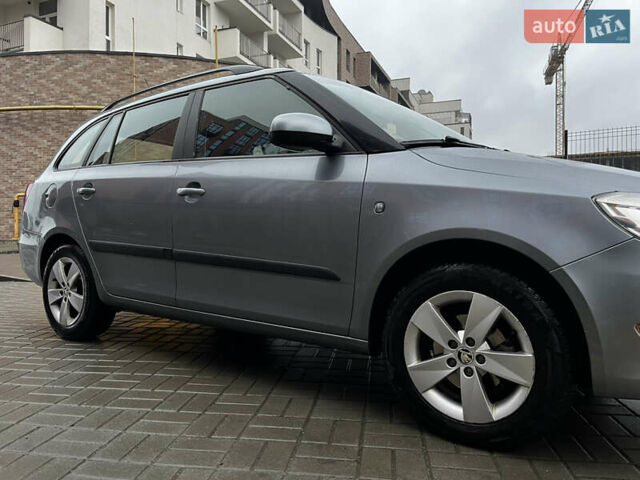 Сірий Шкода Фабія, об'ємом двигуна 1.2 л та пробігом 325 тис. км за 5600 $, фото 7 на Automoto.ua