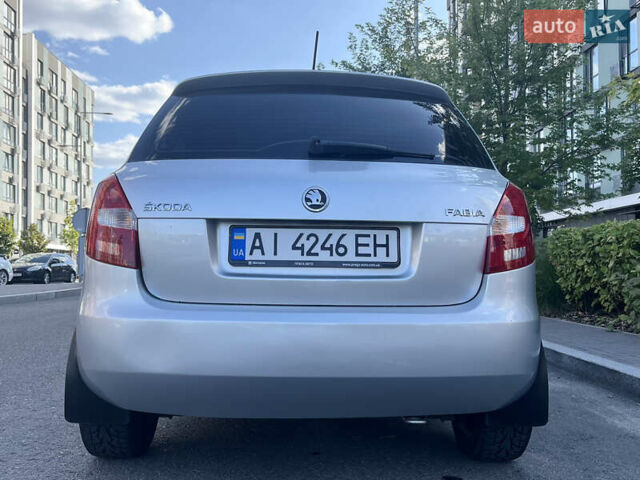 Серый Шкода Фабия, объемом двигателя 1.2 л и пробегом 239 тыс. км за 4999 $, фото 3 на Automoto.ua