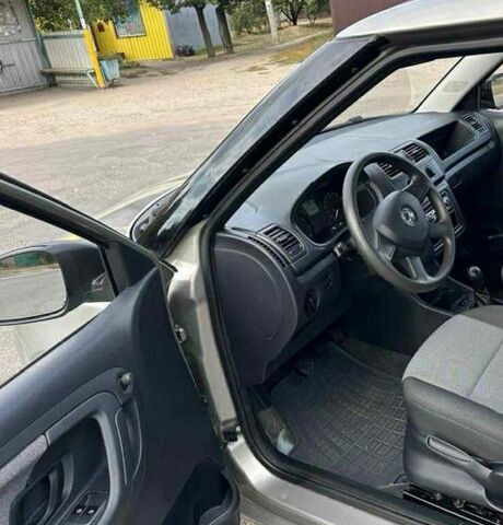 Сірий Шкода Фабія, об'ємом двигуна 1.2 л та пробігом 31 тис. км за 8000 $, фото 13 на Automoto.ua