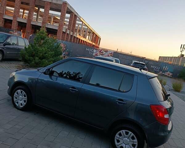 Сірий Шкода Фабія, об'ємом двигуна 1.39 л та пробігом 108 тис. км за 6800 $, фото 11 на Automoto.ua