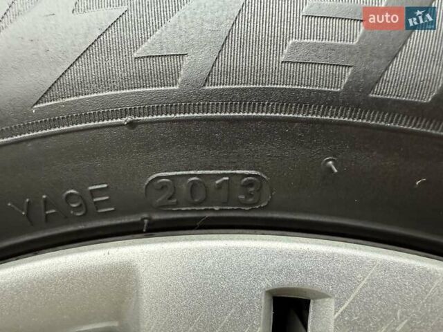 Серый Шкода Фабия, объемом двигателя 1.39 л и пробегом 60 тыс. км за 7700 $, фото 82 на Automoto.ua