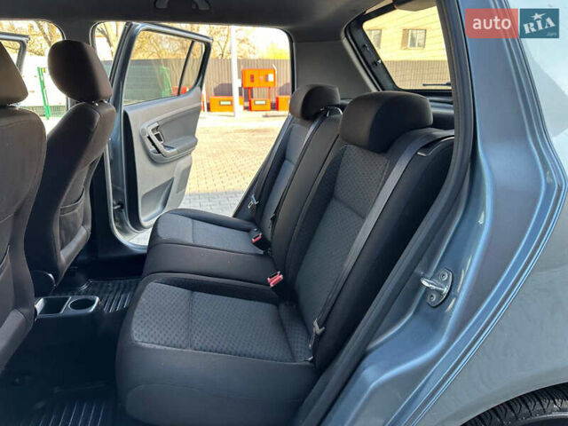 Серый Шкода Фабия, объемом двигателя 1.4 л и пробегом 129 тыс. км за 6200 $, фото 19 на Automoto.ua