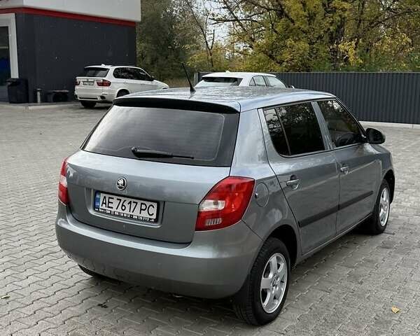 Серый Шкода Фабия, объемом двигателя 1.4 л и пробегом 168 тыс. км за 6150 $, фото 1 на Automoto.ua
