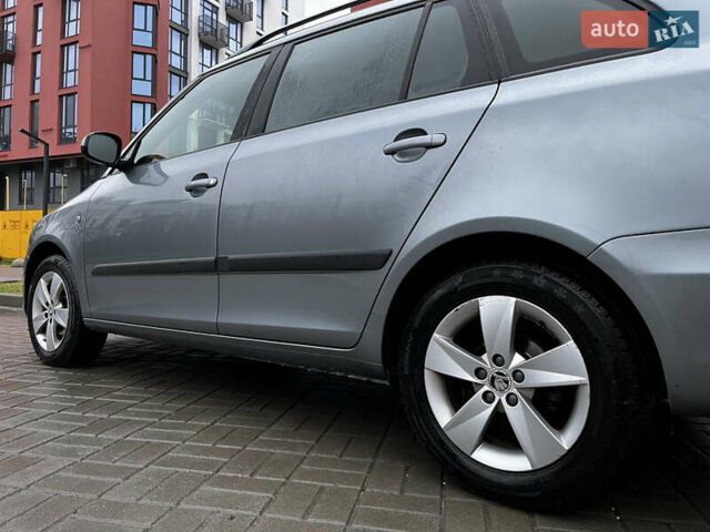 Сірий Шкода Фабія, об'ємом двигуна 1.2 л та пробігом 325 тис. км за 5600 $, фото 16 на Automoto.ua