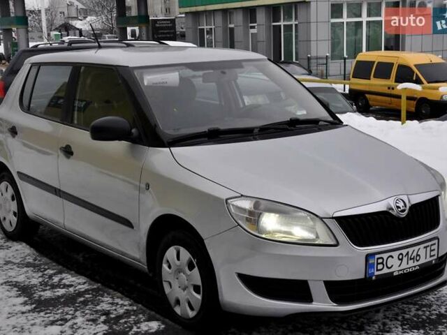Серый Шкода Фабия, объемом двигателя 1.39 л и пробегом 258 тыс. км за 4999 $, фото 4 на Automoto.ua
