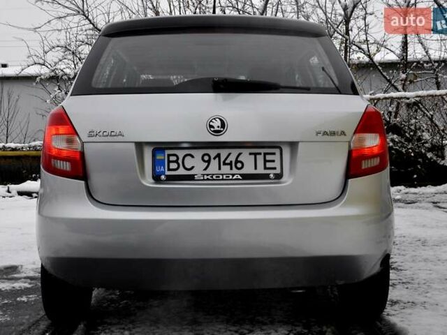Серый Шкода Фабия, объемом двигателя 1.39 л и пробегом 258 тыс. км за 4999 $, фото 9 на Automoto.ua