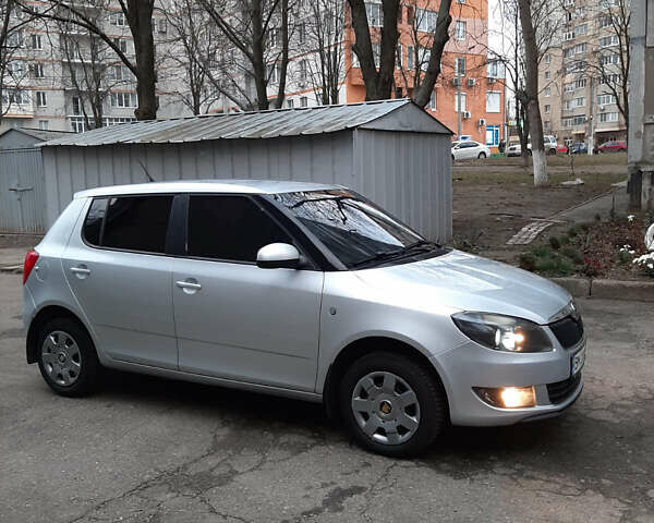 Сірий Шкода Фабія, об'ємом двигуна 1.4 л та пробігом 168 тис. км за 6900 $, фото 2 на Automoto.ua