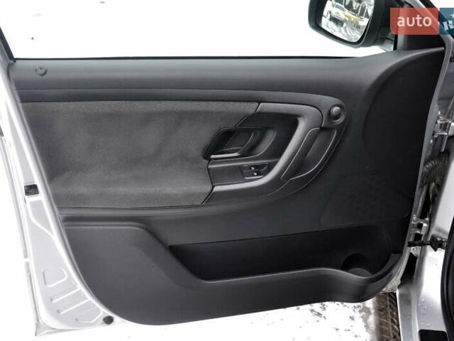 Серый Шкода Фабия, объемом двигателя 1.39 л и пробегом 258 тыс. км за 4999 $, фото 12 на Automoto.ua