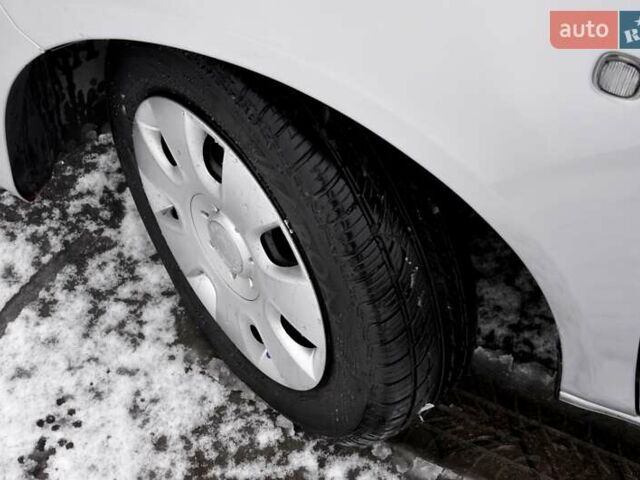 Серый Шкода Фабия, объемом двигателя 1.39 л и пробегом 258 тыс. км за 4999 $, фото 28 на Automoto.ua