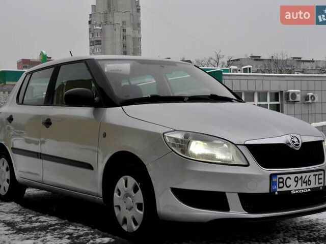 Серый Шкода Фабия, объемом двигателя 1.39 л и пробегом 258 тыс. км за 4999 $, фото 5 на Automoto.ua