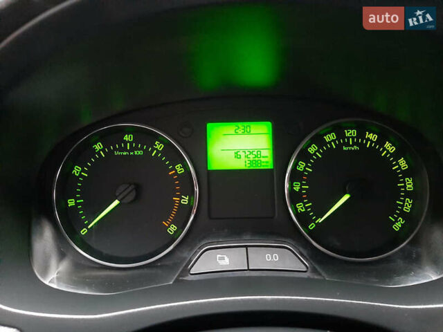Сірий Шкода Фабія, об'ємом двигуна 1.4 л та пробігом 168 тис. км за 6900 $, фото 13 на Automoto.ua