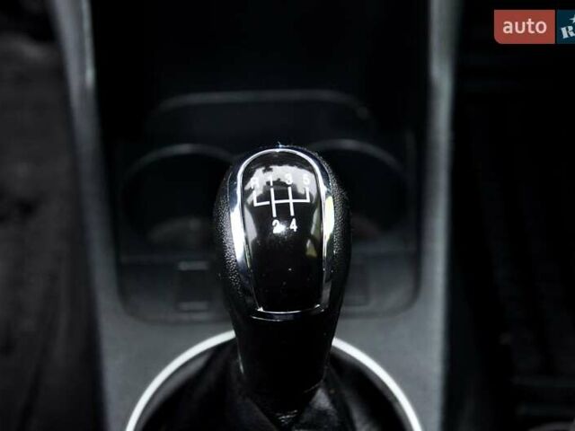 Серый Шкода Фабия, объемом двигателя 1.39 л и пробегом 258 тыс. км за 4999 $, фото 25 на Automoto.ua