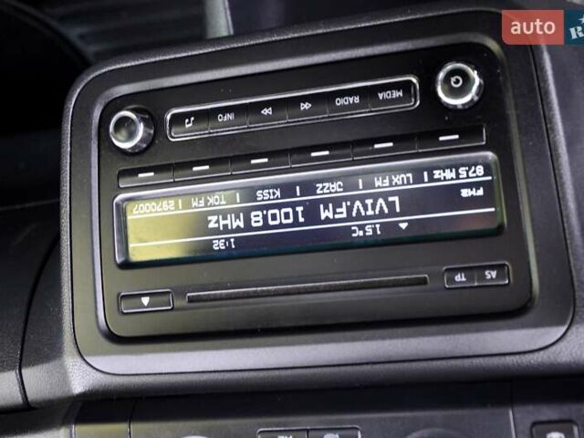 Серый Шкода Фабия, объемом двигателя 1.39 л и пробегом 258 тыс. км за 4999 $, фото 26 на Automoto.ua