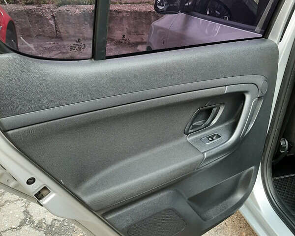 Сірий Шкода Фабія, об'ємом двигуна 1.4 л та пробігом 168 тис. км за 6900 $, фото 23 на Automoto.ua