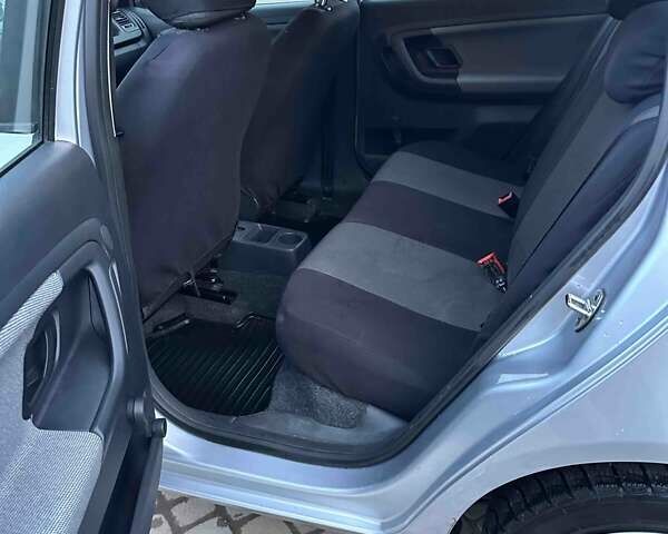 Сірий Шкода Фабія, об'ємом двигуна 1.39 л та пробігом 191 тис. км за 5500 $, фото 10 на Automoto.ua