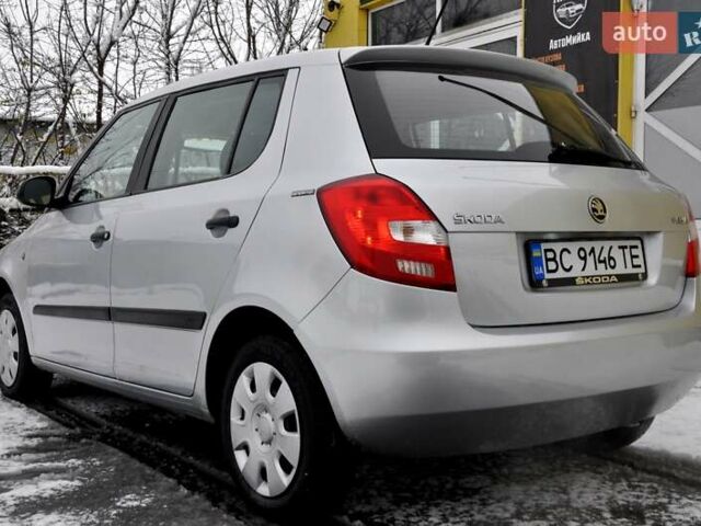 Серый Шкода Фабия, объемом двигателя 1.39 л и пробегом 258 тыс. км за 4999 $, фото 11 на Automoto.ua