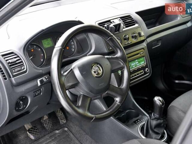 Серый Шкода Фабия, объемом двигателя 1.39 л и пробегом 258 тыс. км за 4999 $, фото 13 на Automoto.ua