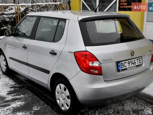 Серый Шкода Фабия, объемом двигателя 1.39 л и пробегом 258 тыс. км за 4999 $, фото 10 на Automoto.ua