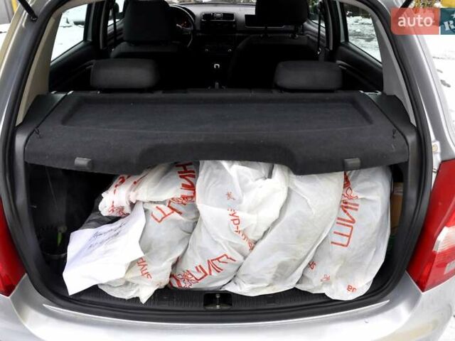 Серый Шкода Фабия, объемом двигателя 1.39 л и пробегом 258 тыс. км за 4999 $, фото 18 на Automoto.ua