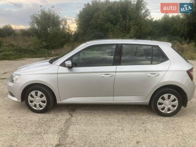 Сірий Шкода Фабія, об'ємом двигуна 1 л та пробігом 153 тис. км за 6900 $, фото 5 на Automoto.ua