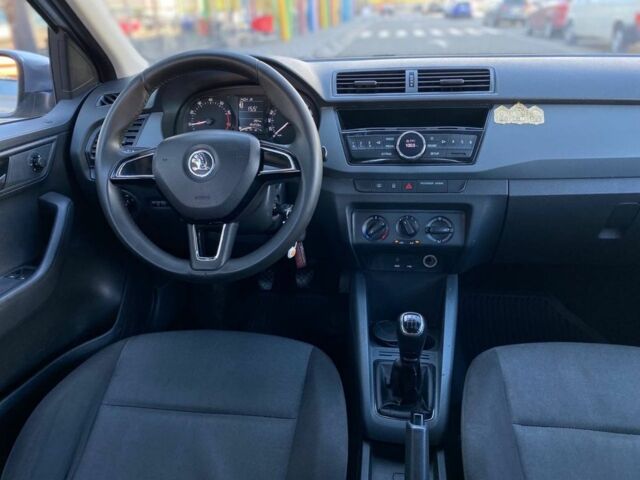 Серый Шкода Фабия, объемом двигателя 1 л и пробегом 194 тыс. км за 6400 $, фото 9 на Automoto.ua