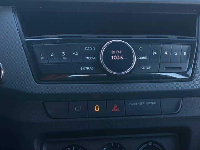 Серый Шкода Фабия, объемом двигателя 1 л и пробегом 194 тыс. км за 6400 $, фото 8 на Automoto.ua