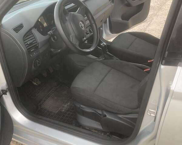 Сірий Шкода Фабія, об'ємом двигуна 1 л та пробігом 153 тис. км за 6900 $, фото 7 на Automoto.ua