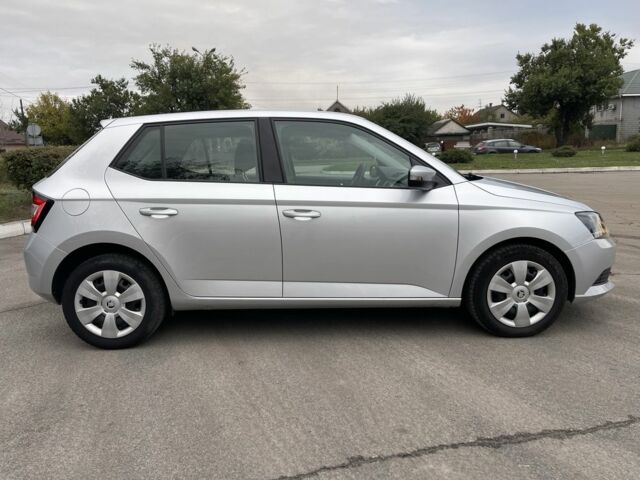 Серый Шкода Фабия, объемом двигателя 1.4 л и пробегом 167 тыс. км за 8300 $, фото 2 на Automoto.ua