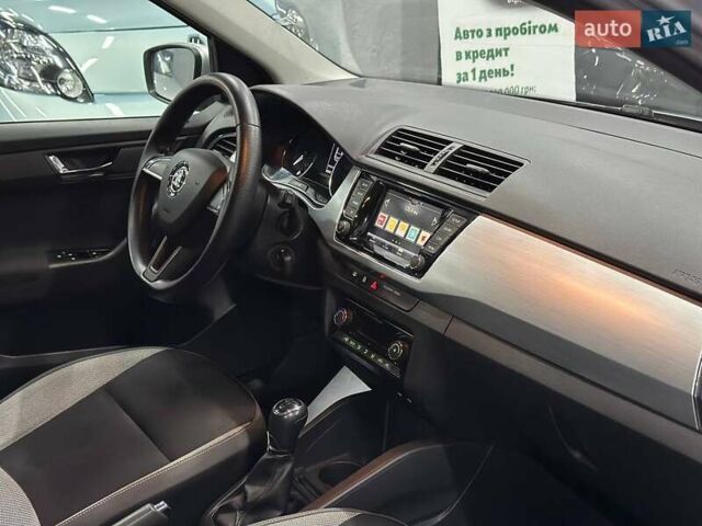 Серый Шкода Фабия, объемом двигателя 1.42 л и пробегом 167 тыс. км за 7999 $, фото 18 на Automoto.ua