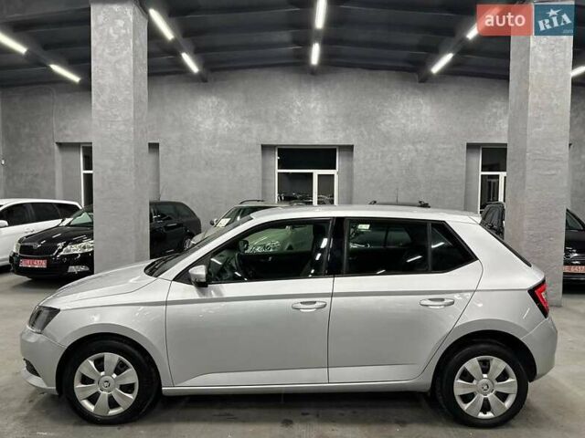 Серый Шкода Фабия, объемом двигателя 1.42 л и пробегом 167 тыс. км за 7999 $, фото 3 на Automoto.ua