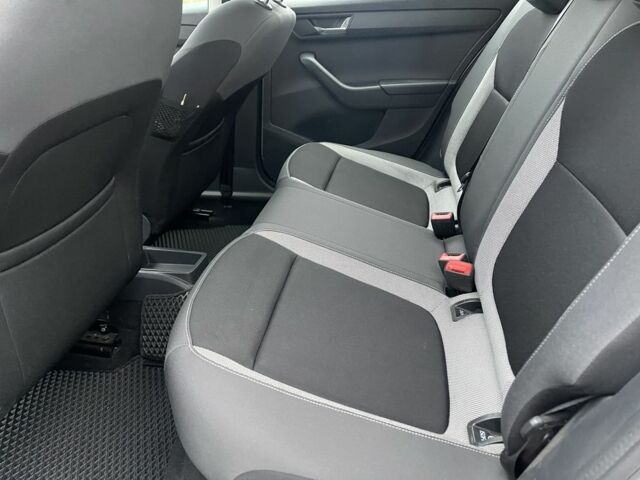 Серый Шкода Фабия, объемом двигателя 1.4 л и пробегом 167 тыс. км за 8300 $, фото 9 на Automoto.ua