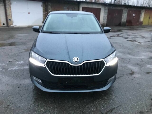 Серый Шкода Фабия, объемом двигателя 1 л и пробегом 167 тыс. км за 10500 $, фото 8 на Automoto.ua